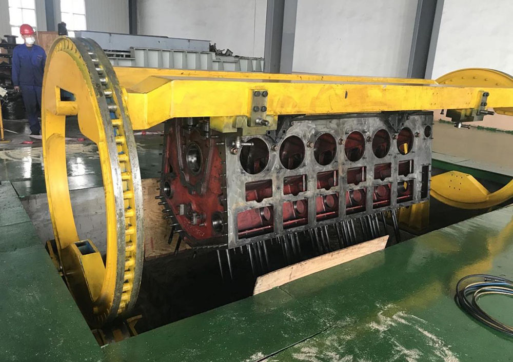 Рама для токарной обработки дизельных двигателей