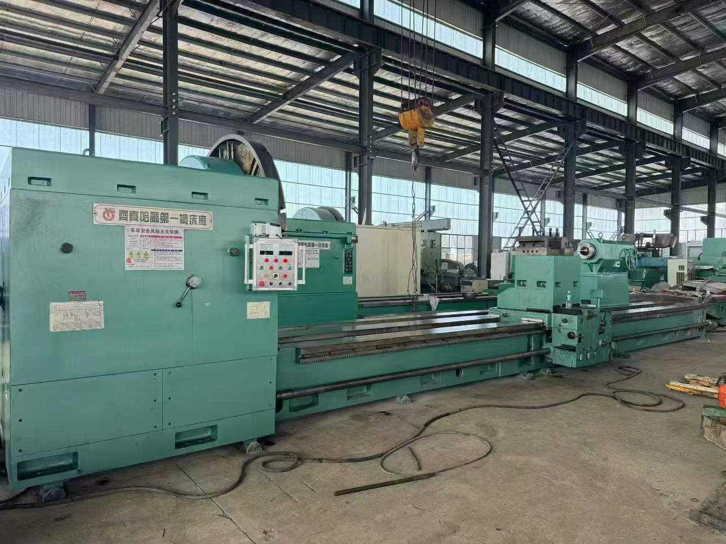 Большой шлифовальный станок для коленчатых валов