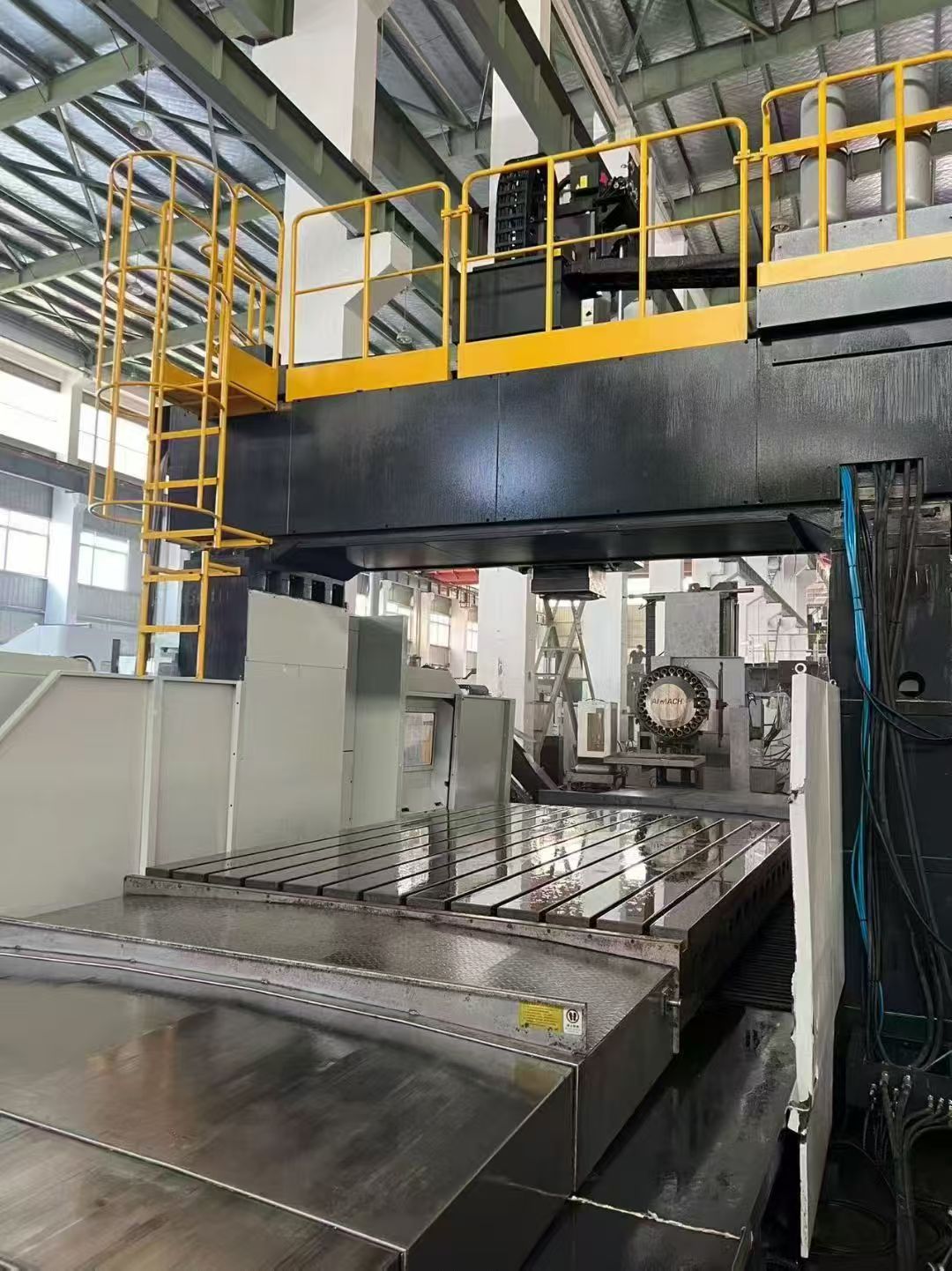 Портальный расточной станок